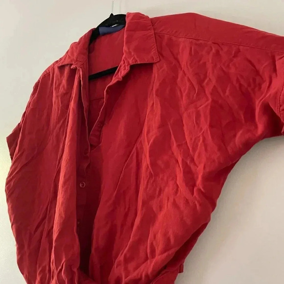 Francesca's Burnt Orange Button Down Twist Top - Size XS 1-004 - Picture 4 of 5